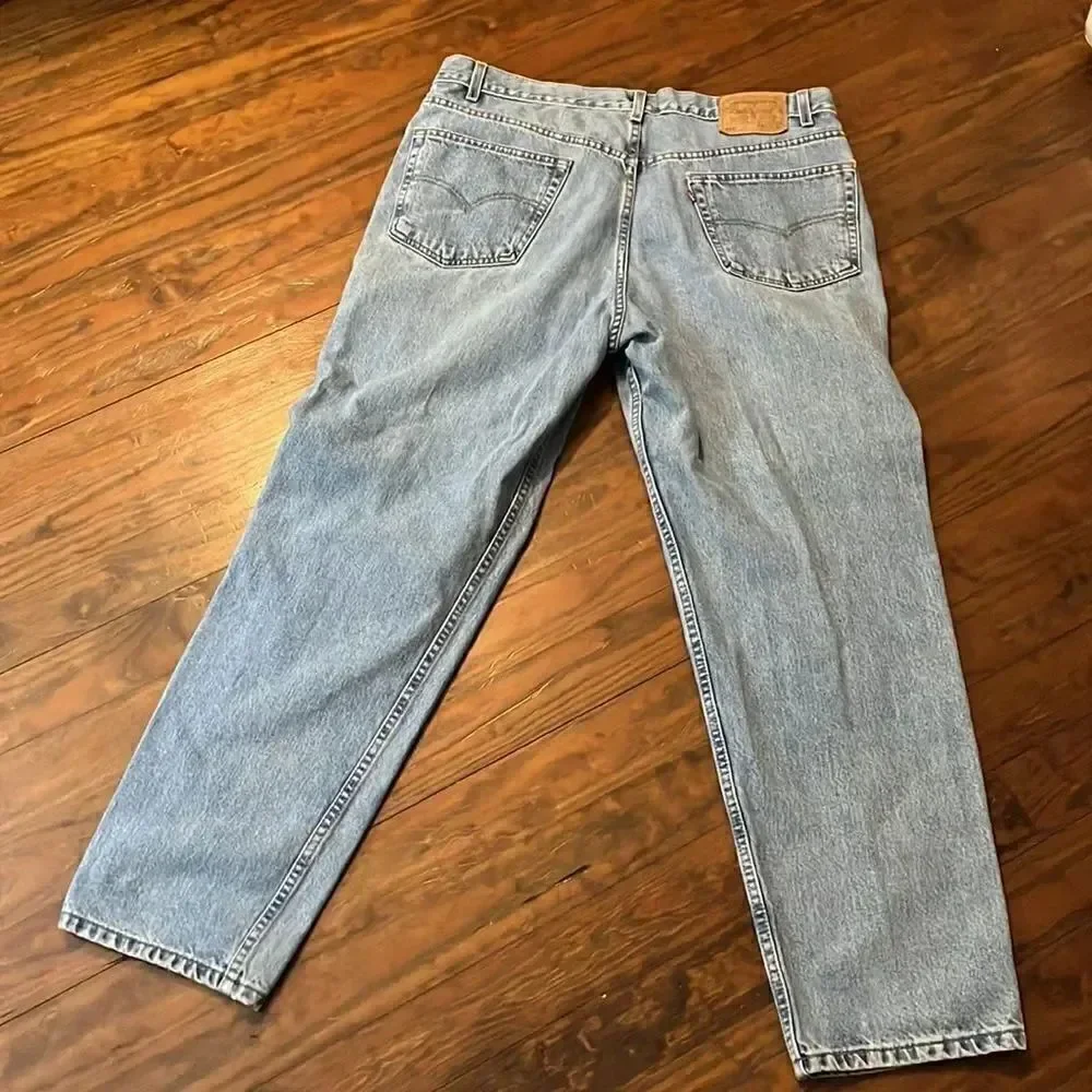 Levi’s relaxed fit 550 jeans 40 x 32. Well loved.